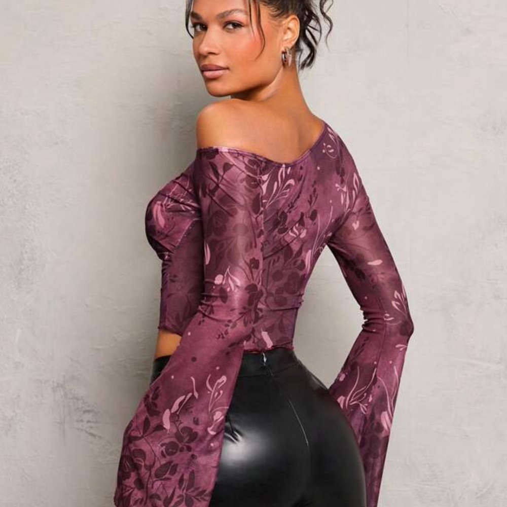 Glamine Elegant Romantic Withered Rose & Purple Color Sheer Knit Asymmetrical